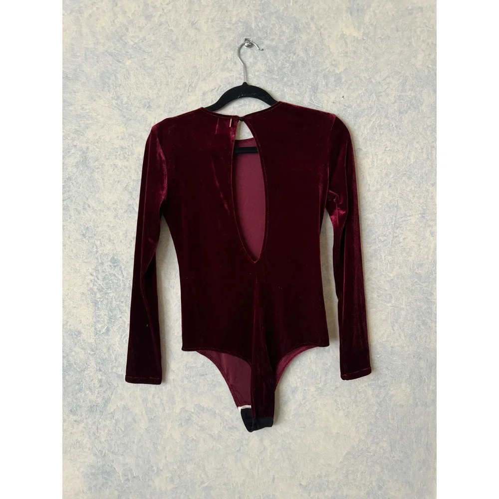 Misa Los Angeles Women's Red Eliza Velvet One Piece Bodysuit Size Small - Picture 3 of 4